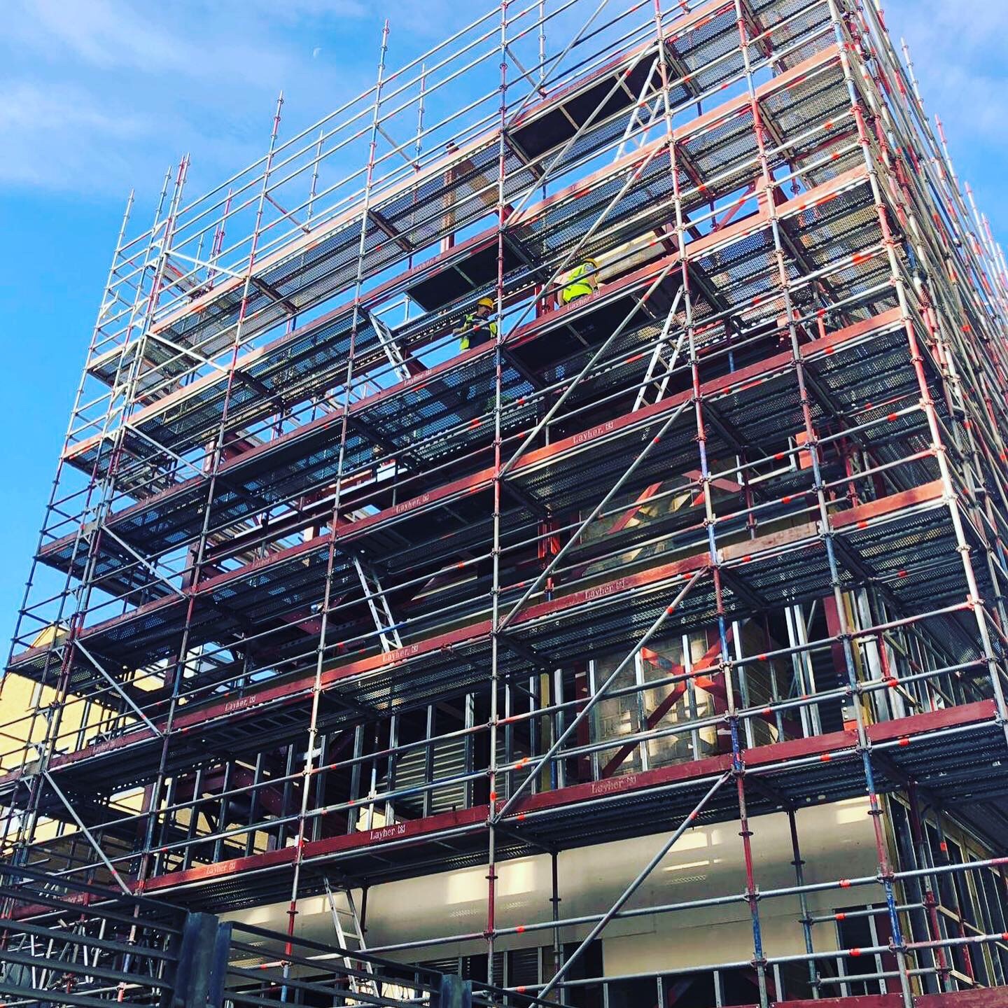 اجاره داربست در کردان | نصب داربست در کردان | نصب داربست در کردان | داربست آلفا | اجاره داربست در کرج | مهارت داربست بندی و نصب داربست در کرج | داربست در کرج | داربست فلزی در کردان | داربست ارزان در کرج